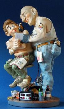 pro15 Tätowierer Höhe ca 32cm  - Lustige Figur Berufe - Parastone Profisti - Comic Art - Skulptur - Geschenkidee